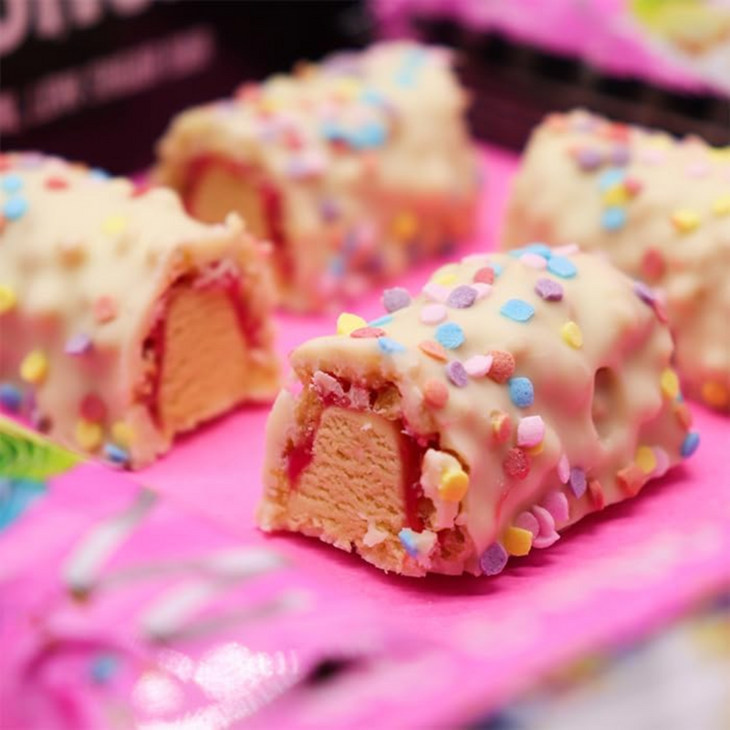Warrior Crunch Birthday Cake flavour Protein bar 64g - Case of 12