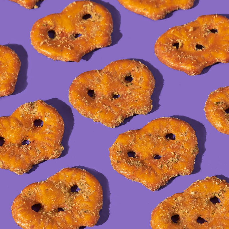 Olly's Sour Cream Pretzel Thins 35g - Case of 20 [Best Before: 07/04/2026]