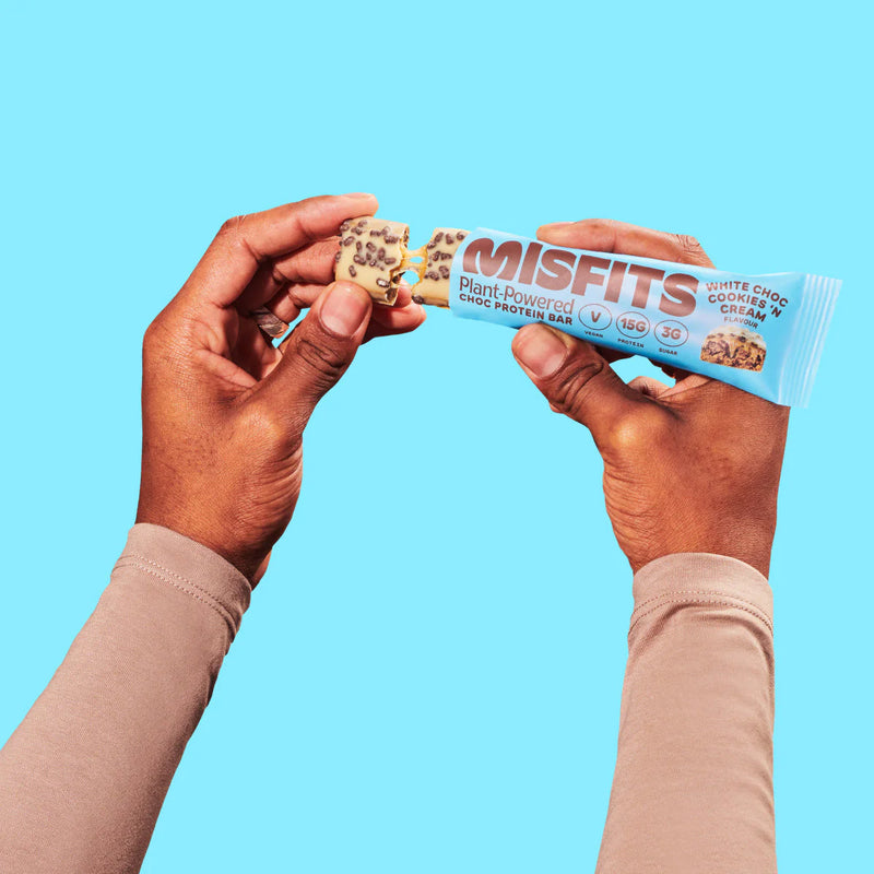 Misfits White Chocolate Cookies And Cream Flavour Protein Bar 45g - Case of 12